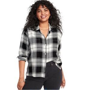 Old Navy “The Boyfriend Shirt” Plaid Button Up Black & White Size Large